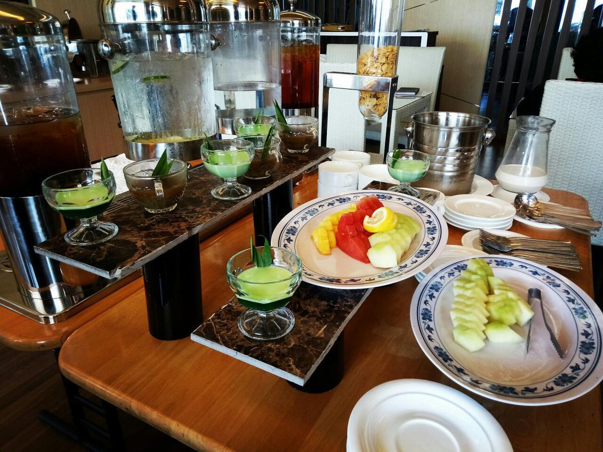 L娱乐酒店 Batam 外观 照片